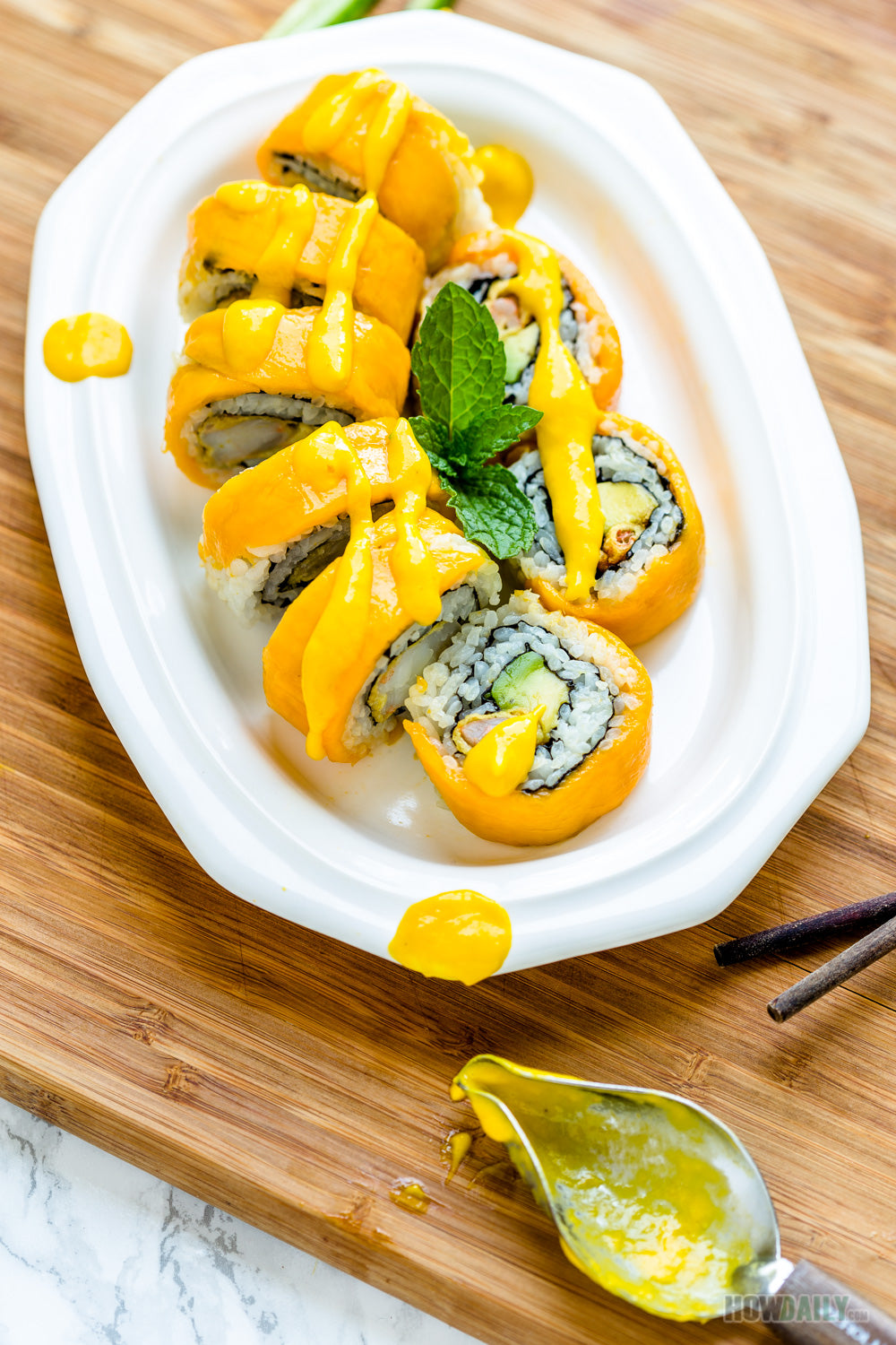 What to make with mangoes? Mango sushi rolls!